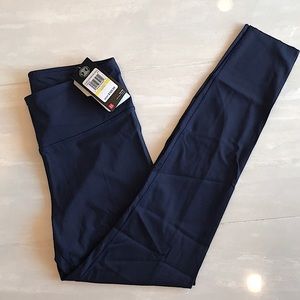 Under Armour Women’s Legging. NWT.
